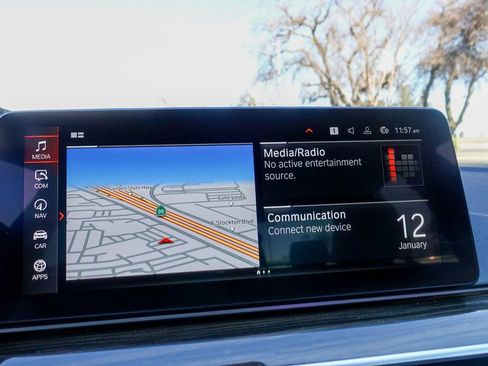 Used 2021 BMW 530i image 17