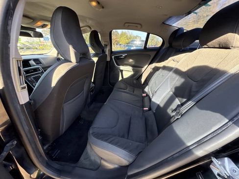 Used 2014 Volvo S60 T5 FWD image 20