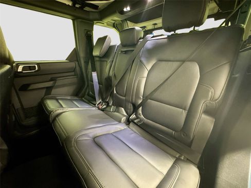 New 2025 Ford Bronco Badlands image 23