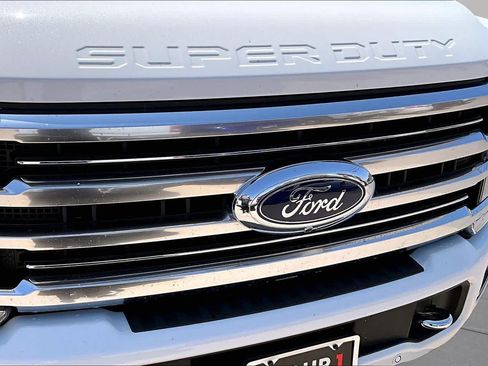 Used 2024 Ford F250 Limited w/ FX4 Off-Road Package AWD/4WD image 30