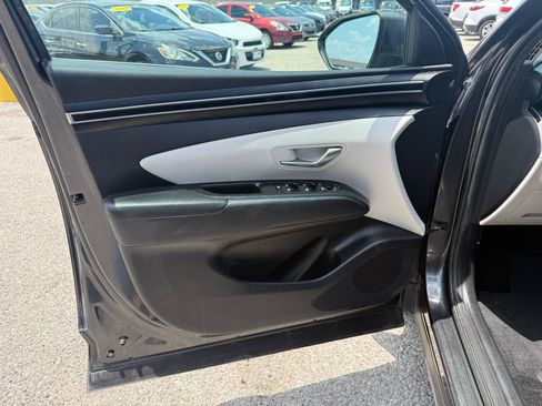 Used 2022 Hyundai Tucson SEL FWD image 11