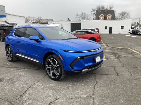 New 2026 Chevrolet Equinox EV LT image 1