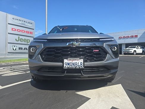 Used 2024 Chevrolet TrailBlazer RS w/ Convenience Package image 21