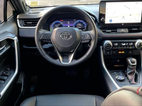 Used 2025 Toyota RAV4 XSE image 5