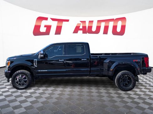 Used 2017 Ford F350 Platinum w/ Platinum Ultimate Package AWD/4WD image 3