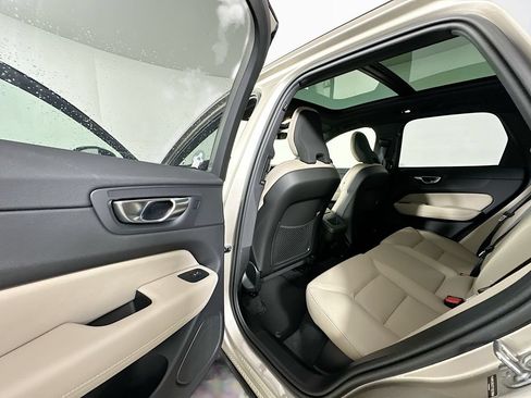 Used 2026 Volvo XC60 B5 Plus w/ Protection Package Premier AWD/4WD image 17
