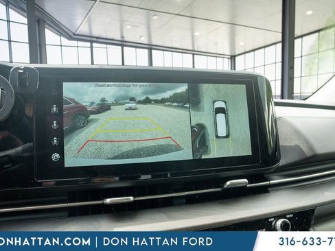 Used 2022 Kia Carnival SX FWD image 9