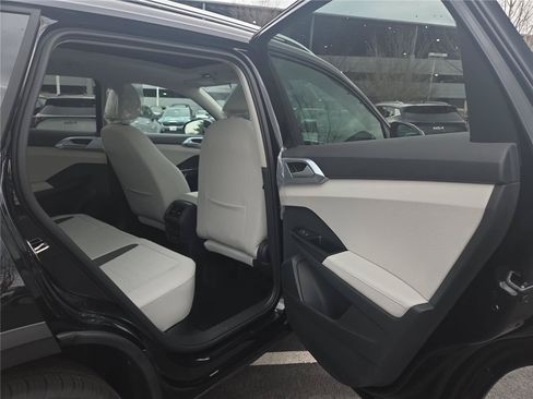 New 2026 Volkswagen Taos SE AWD/4WD image 29