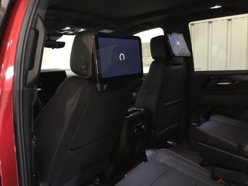 New 2026 GMC Yukon AT4 w/ AT4 Premium Plus Package AWD/4WD image 48