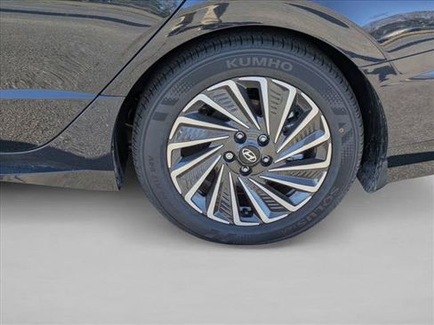 New 2025 Hyundai Sonata SEL FWD image 9