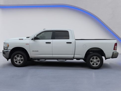 Used 2022 RAM 2500 Big Horn w/ Snow Chief Group AWD/4WD image 3