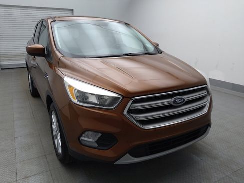 Used 2017 Ford Escape SE w/ SE Cold Weather Package AWD/4WD image 14