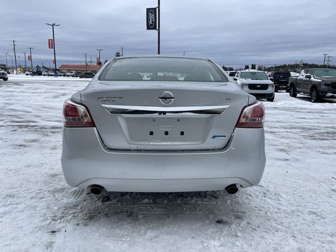 Used 2013 Nissan Altima 2.5 S image 4
