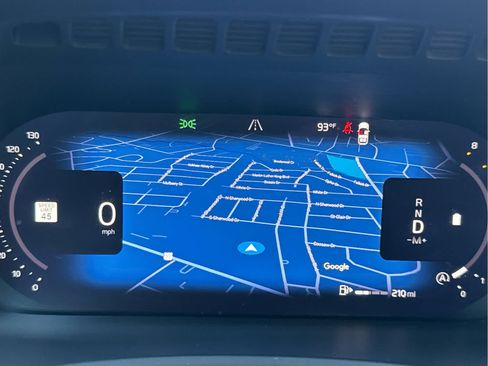 Certified 2024 Volvo XC90 B6 Ultimate w/ Lounge Package image 34