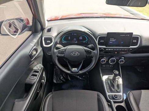 Used 2023 Hyundai Venue Limited w/ Cargo Package FWD image 15