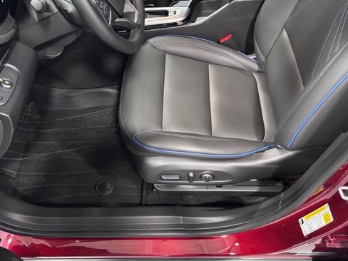 Used 2024 Buick Envista Sport Touring w/ Convenience I Package FWD image 11