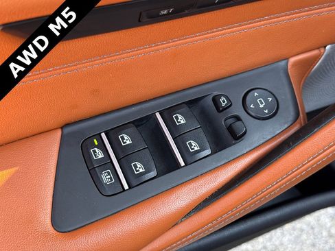 Used 2020 BMW M5 w/ Executive Package image 17