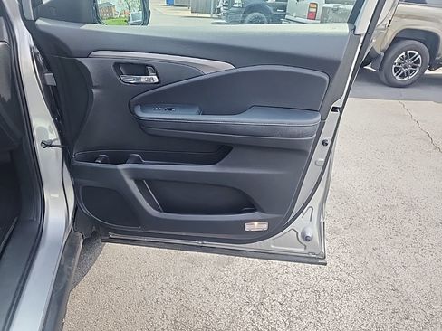 Used 2023 Honda Ridgeline RTL-E image 32