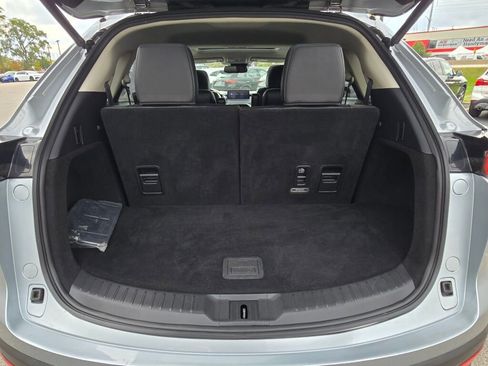 Used 2023 MAZDA CX-9 Touring image 18