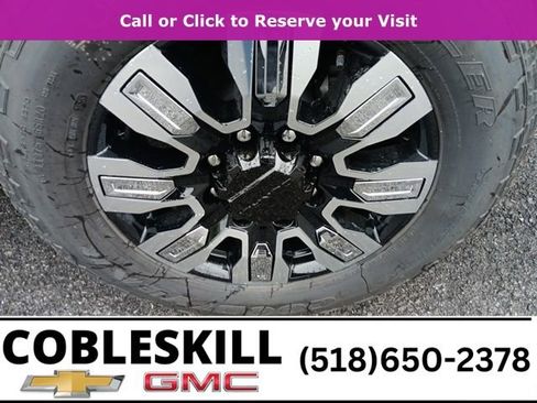 New 2025 GMC Sierra 2500 Denali w/ Denali Reserve Package image 9