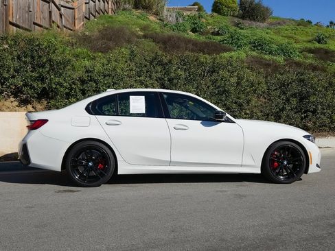 Used 2024 BMW M340i w/ Premium Package image 4