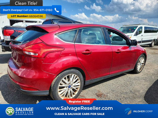 Used 2015 Ford Focus Titanium FWD image 4