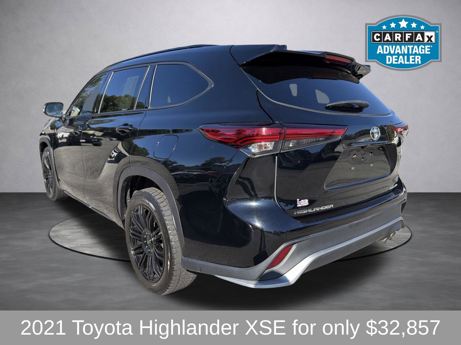 Used 2021 Toyota Highlander XSE AWD/4WD image 7