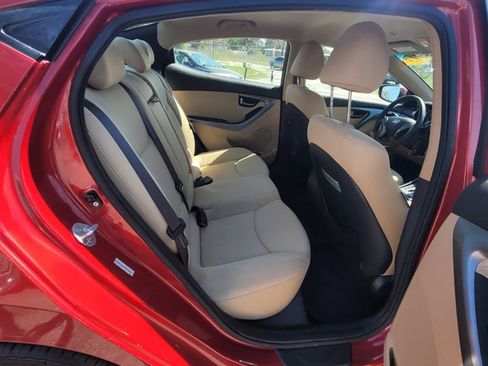 Used 2013 Hyundai Elantra GLS w/ Preferred Pkg image 10