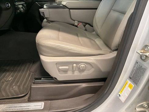 Used 2022 Chevrolet Silverado 2500 LTZ w/ Gooseneck/5TH Wheel Package AWD/4WD image 17