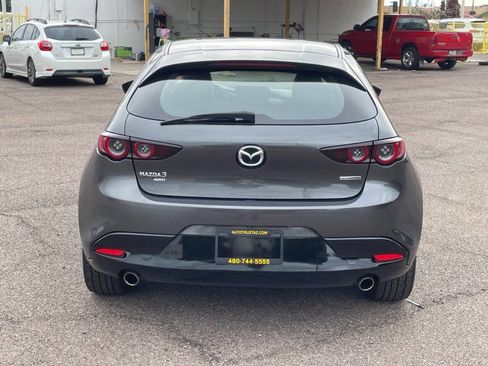 Used 2021 MAZDA MAZDA3 s image 4