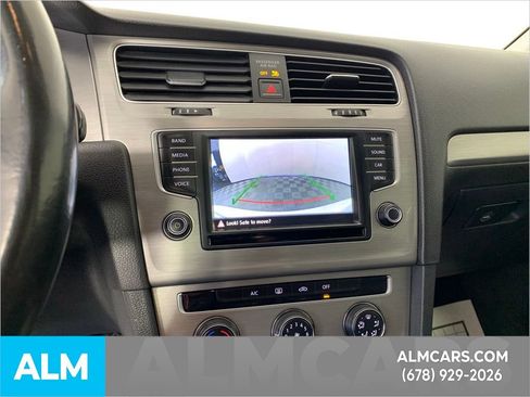 Used 2016 Volkswagen Golf S image 31