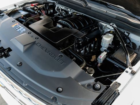 Used 2017 Chevrolet Tahoe LT w/ LT Signature Package image 48