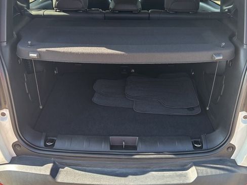 Used 2021 Jeep Renegade Limited image 32