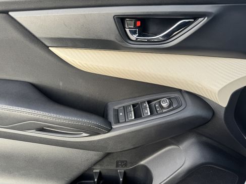 Used 2022 Subaru Ascent Premium w/ Convenience Package image 9