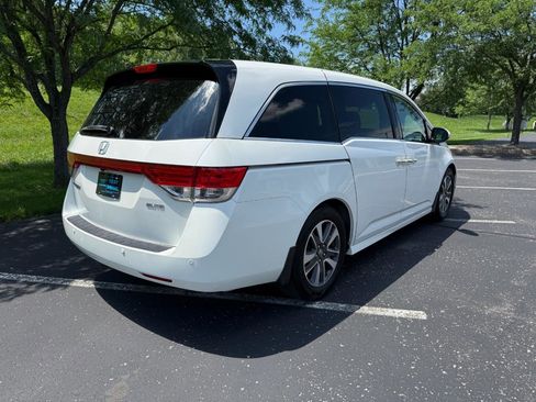 Used 2014 Honda Odyssey Touring Elite image 3