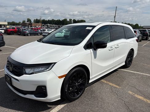 Used 2025 Honda Odyssey Sport-L image 9