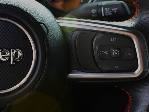 Used 2022 Jeep Gladiator Mojave image 26