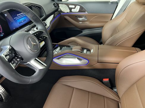 New 2026 Mercedes-Benz GLS 450 4MATIC image 4