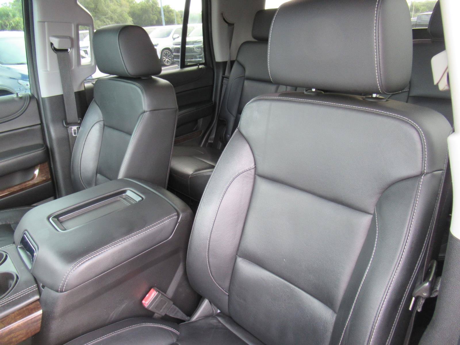 Used 2020 Chevrolet Tahoe LT w/ RST Edition RWD image 20