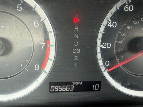 Used 2012 Honda Accord LX image 13