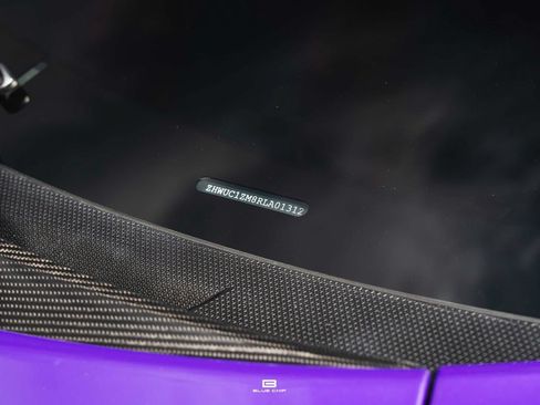 Used 2024 Lamborghini Revuelto AWD/4WD image 28