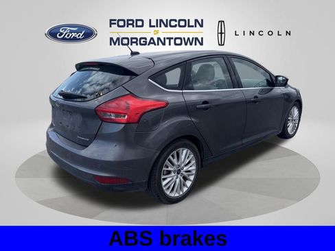 Used 2018 Ford Focus Titanium FWD image 9