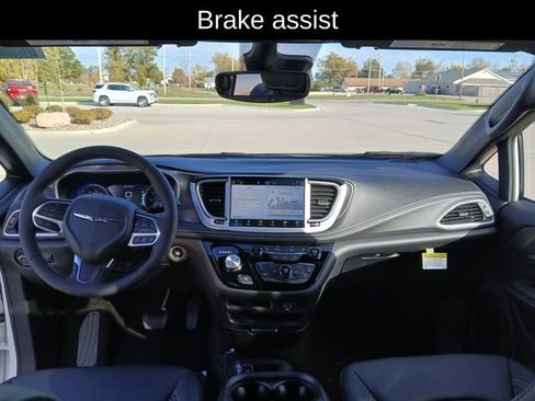 New 2026 Chrysler Pacifica Select image 26