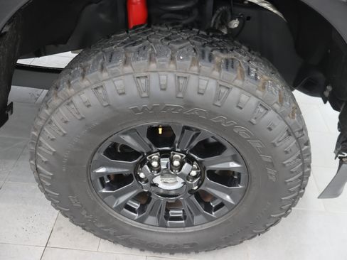 Used 2021 Ford F350 Lariat AWD/4WD image 3
