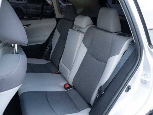 Used 2021 Toyota RAV4 XLE w/ Convenience Package AWD/4WD image 14