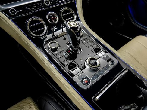 Used 2020 Bentley Continental GT AWD/4WD image 29