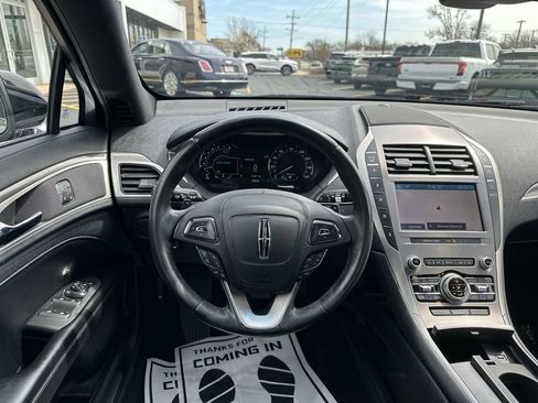 Used 2020 Lincoln MKZ w/ Convenience Package FWD image 11