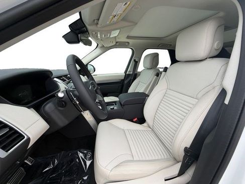 New 2026 Land Rover Discovery Limited Edition AWD/4WD image 10