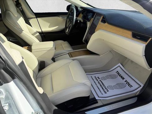 Used 2019 Tesla Model S Performance image 17