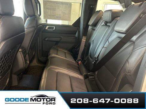 New 2026 Ford Bronco Badlands image 17